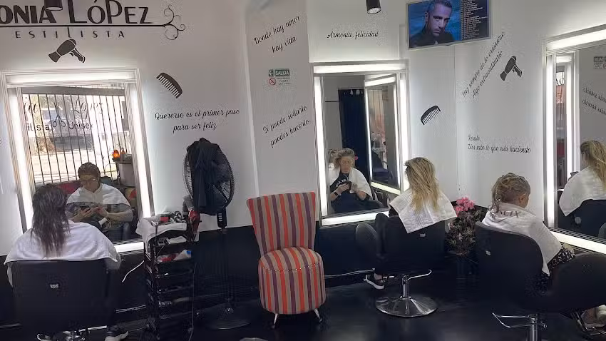 Sonia L&oacute;pez Peluquer&iacute;a Estilista