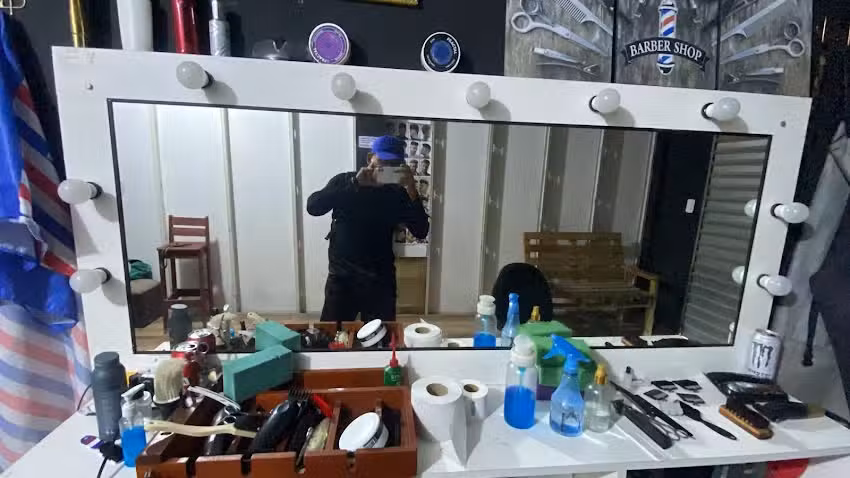 The Golden Boy Barberia