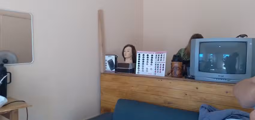 Tu Estilo (Peluquer&iacute;a Unisex)