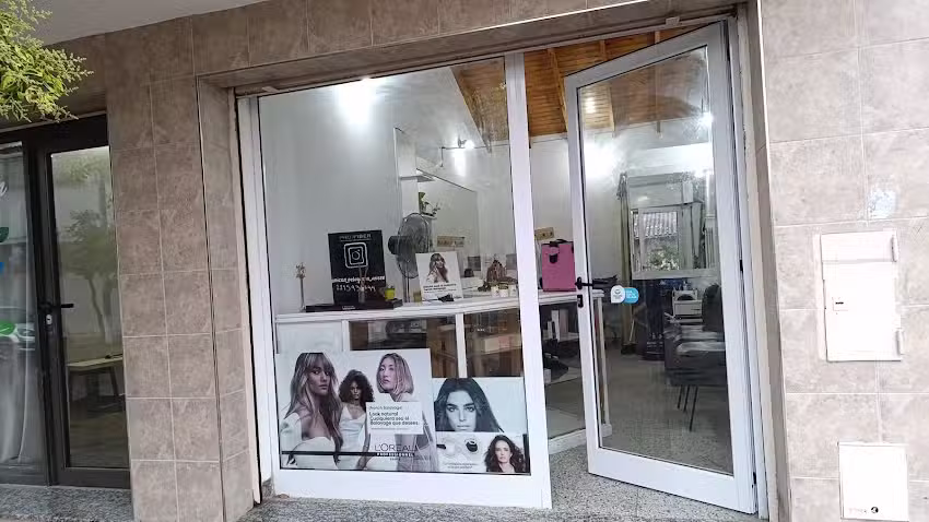 &Uacute;nicas Peluquer&iacute;a Unisex