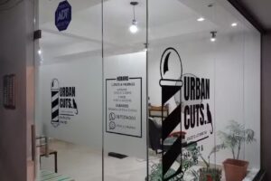 Urban Cuts Barber&iacute;a