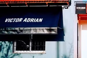 Victor Adri&aacute;n sal&oacute;n de belleza