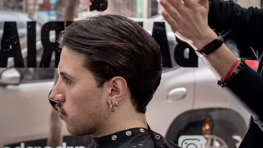 Villanos Barber Shop Alberti