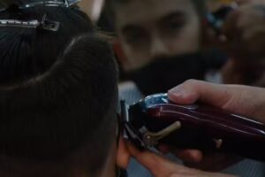 VILLAWOLF peluquer&iacute;a barberia