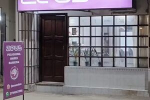 Zeus Peluquer&iacute;a